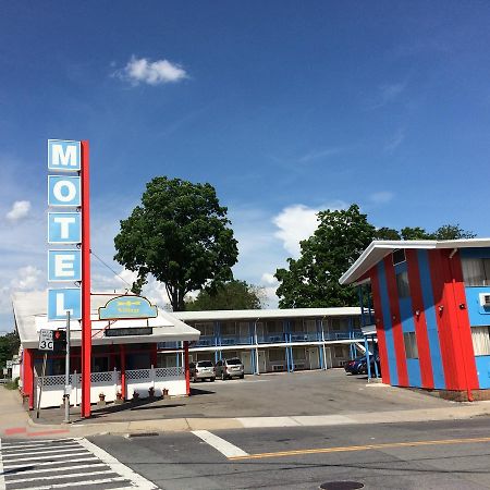 Village Motel Ellenville Extérieur photo