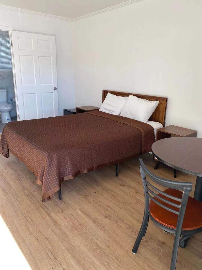 Village Motel Ellenville Extérieur photo