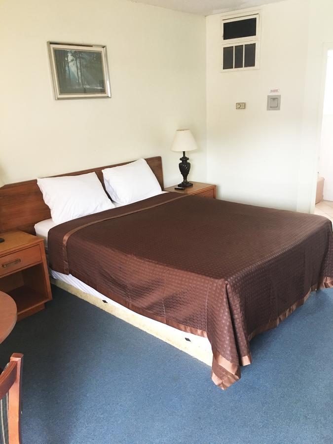 Village Motel Ellenville Extérieur photo