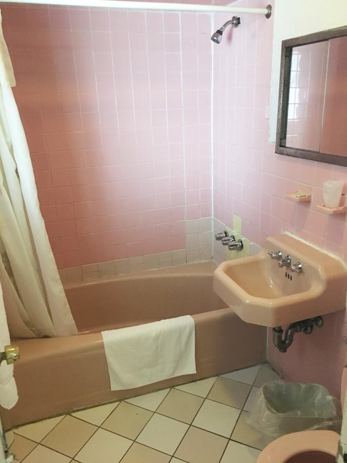 Village Motel Ellenville Extérieur photo