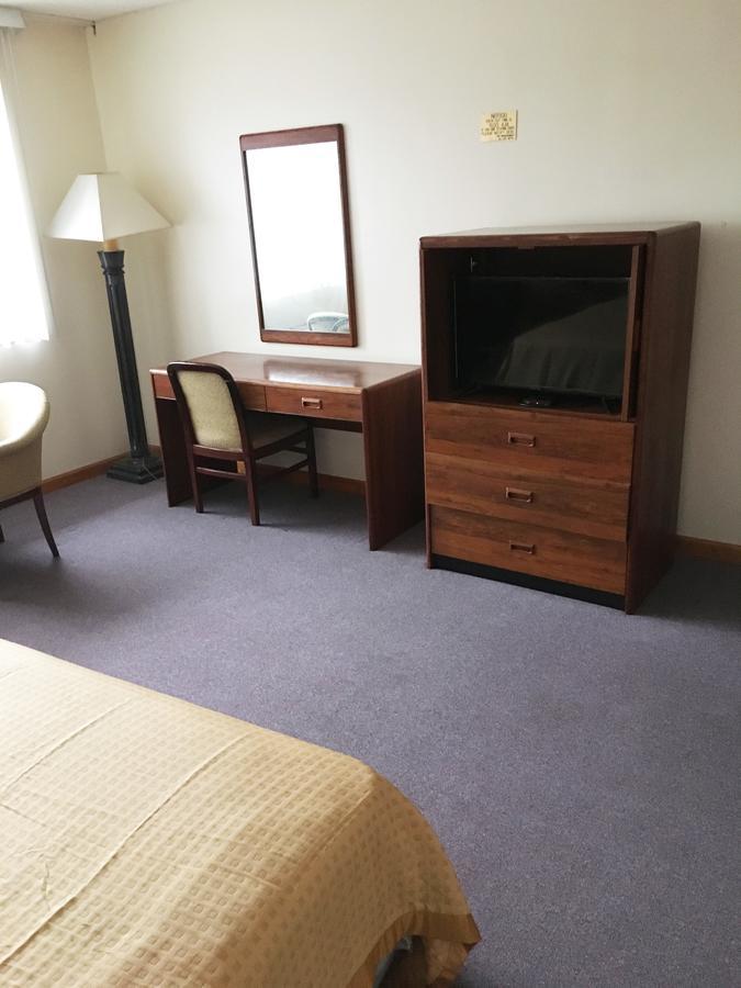 Village Motel Ellenville Extérieur photo